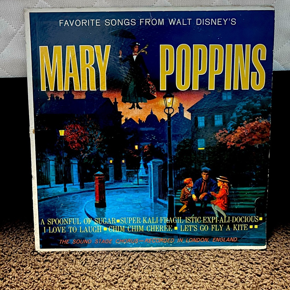 WALT DISNEY'S FAVORITE SONGS FROM MARY POPPINs VG Condition